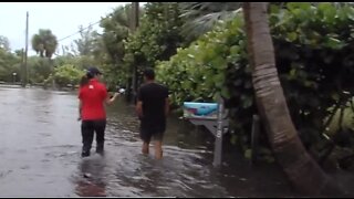 People returning to their homes in Hutchinson Island