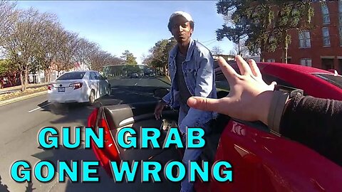 Bad Guy Grabs The Wrong Gun And Pays For It! LEO Round Table S08E12/S09E84