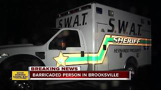 SWAT on scene of barricade situation in Brooksville, nearby residents asked to stay indoors