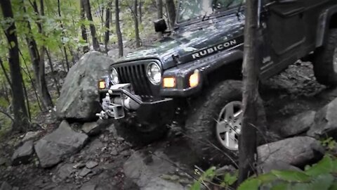 JEEP TRAIL RIDE: FOUR WHEELING NORTH NEW JERSEY