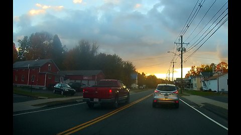 Impatient pickup truck decides oncoming lane is his