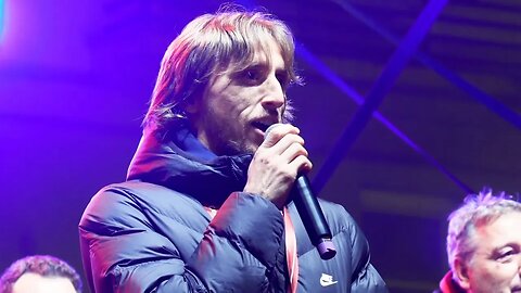 'CROATIA WILL WIN WORLD CUP!' | Modric vows as 80,000 fans greet team in Zagreb