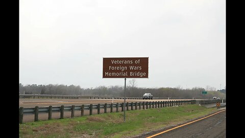 VETERANS MEMORIAL BRIDGE IN TEXAS HAS A MESSAGE