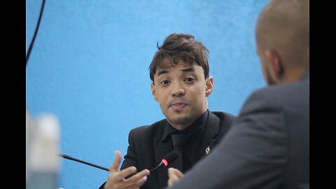 Prefeitura de Conceição do Jacuípe gasta 1 milhão com banheiro fala Vereador Gustavo