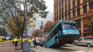 Bus That Fell Down Sinkhole Is Lifted