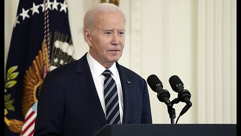 Biden Speech in Illinois Has a Heckler, Senility, and Wardrobe Issues