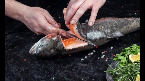 Amazing big Fish cutting video in Bangladesh
