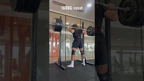 160KG squat for 2 reps 💪 #shorts #bodybuilding #squats