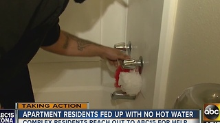 Residents of Glendale apartment complex fed up with lack of hot water