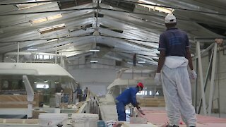 SOUTH AFRICA - Cape Town - Boat building (Video) (9NW)