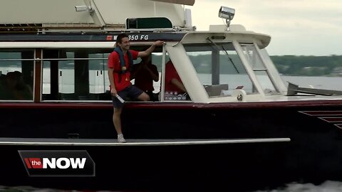 Mail boat jumpers take a leap of faith