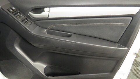 How to Remove 2016 ISUZU MUX Door Trim