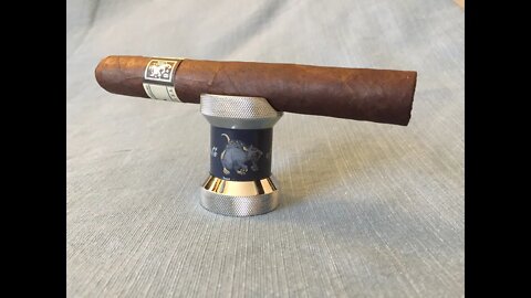 Someone murdered my Liga Privada #9! Let's try the T52 cigar.