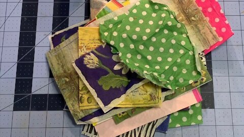 Episode 100 - Junk Journal with Daffodils Galleria