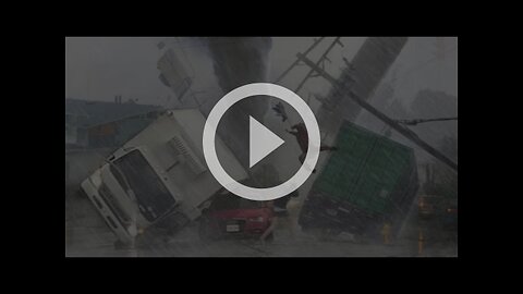 TOP Scary NATURAL DISASTERS Caught On Camera - Scariest STORM / MONSTER Flash Floods & Landslides