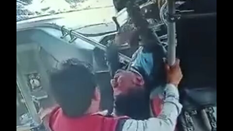 India: Bus Driver Suffers Sudden Medical Emergency And Crashes 💉 (2023)
