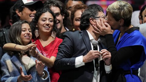 Colombia Picks 1st Leftist President In Tight Runoff Contest