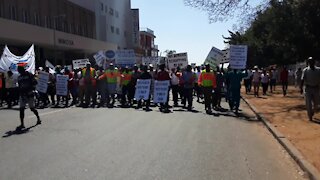 Rustenburg taxi operators lauded for peaceful march (CJP)