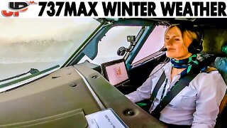 Perfect Landing on Slippery Runway | Flyr Boeing 737MAX at Tromso