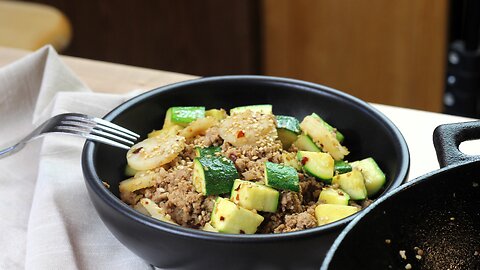 Spicy Ground Pork and Zucchini Stir Fry