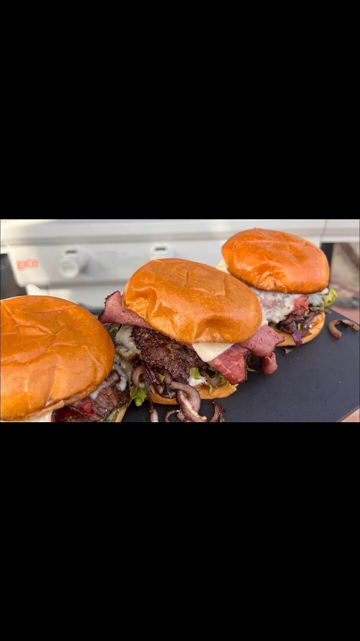 Pastrami smash burgers on the new loco cookers griddle