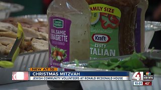 Dozens of Jewish volunteers spend Christmas giving back