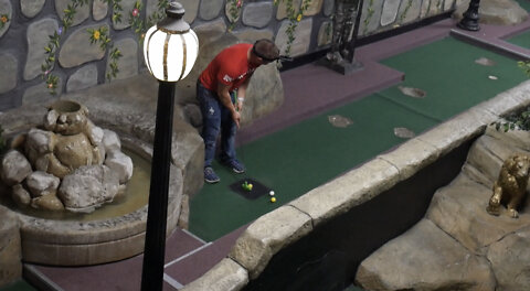 3 Wildest Mini Golf Shots You’ll Ever See 😱