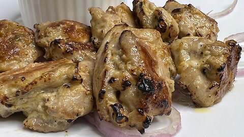 Soft And Juicy Chicken Tikka Recipe | Restaurant Style Chicken Malai Tikka On Gas Stove | MEO G