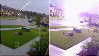 Fulmine colpisce una casa a Daytona Beach