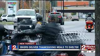 Bikers Deliver Turkeys