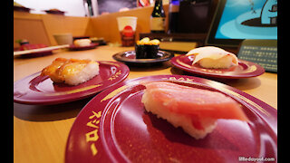 The most popular conveyor belt sushi in Japan - Sushiro スシロー