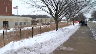 South Milwaukee students protest to push for in-person learning