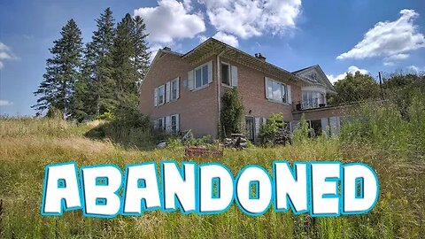 Exploring A Wealthy Horse Trainers Abandoned Country Ranch Mansion!
