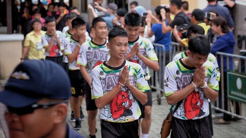 Thai Soccer Team Will Become Novice Monks To Honor Rescuers