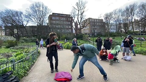 Such a beautiful sound. Lodi aka ilodica playing Melodica. Busking in Brighton Pavilion gardens.