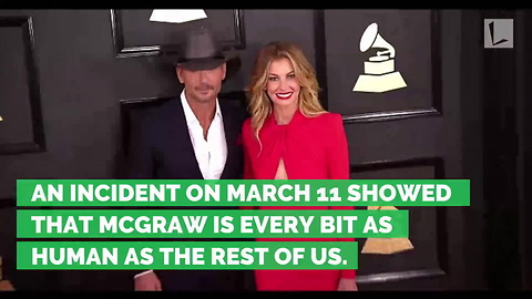 Country Music Star Tim McGraw Collapses on Stage