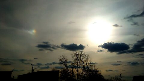 Rainbow halo?