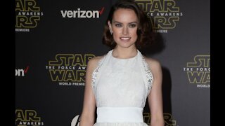 Daisy Ridley revealed that Rey could have have been a descendant of Obi-Wan Kenobi.