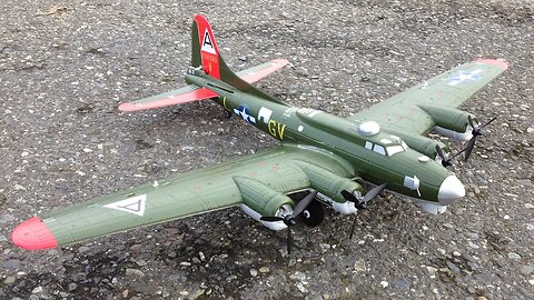 Scale Take-Off and Landing with E-Flite UMX B-17 Flying Fortress Bomber with AS3X Technology