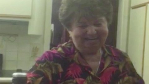 Woman Doesn’t Realise That She’s Going To Be A Great-Grandma