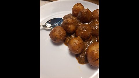 Little Potatoes Braised in Homemade Chicken Gravy