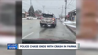 Police pursuit ends in crash, closing Pearl Road in Parma