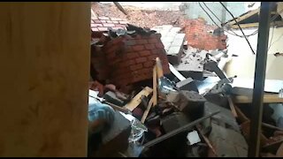 Video: Overport resident crushed to death in wall collapse #DurbanFloods (Er3)