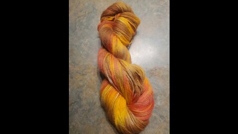 Dyeing Fall/Autumn colors on yarn with food coloring