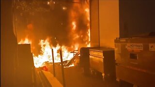 Portland Antifa Set Fire To Apple Store