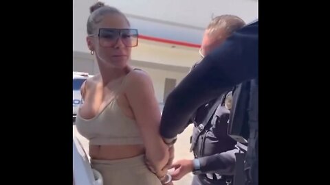 Pop Singer Sessi Gets Arrested In Miami For Driving With Fake Diplomatic License Plates