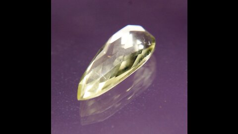 Heliodor Beryl Pear Shape/Teardrop with Symmetrical Sides 15x6x3.8 mm, 2.32 Carats