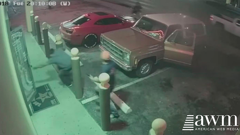 Hispanic Teens Try To Rob A Dad With His Family, But He’s Well Prepared To Defend His Family