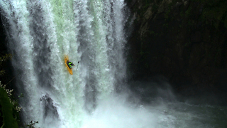 Pro Kayaker Takes On 18 Metre Waterfall In Mexico