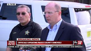 Press conference after sinkhole swallows 2 homes, continues to grow in Land O' Lakes neighborhood, nearby homes evacuated